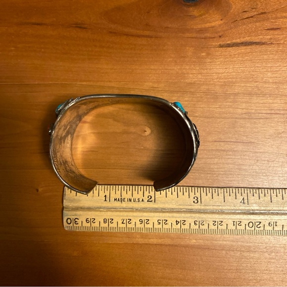 Turquoise and coral cuff bracelet - Picture 4 of 8